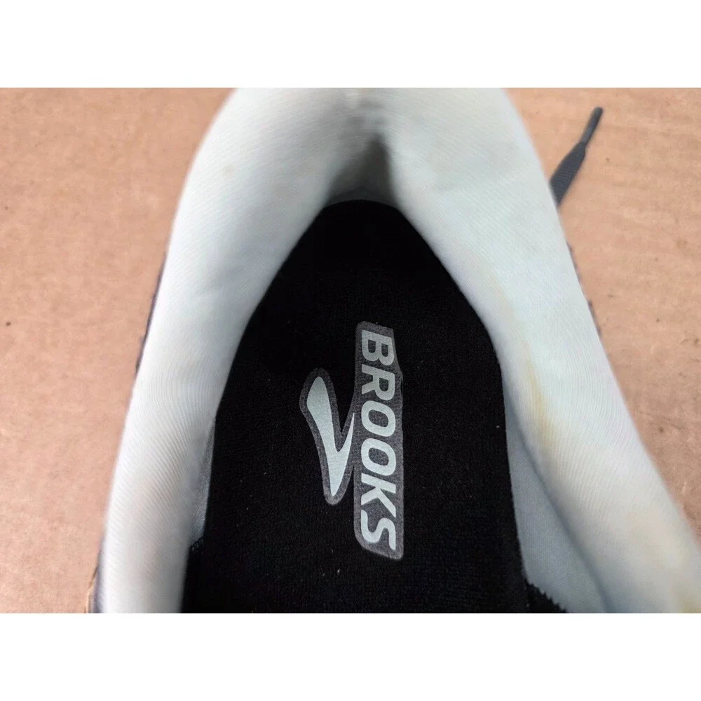 Brooks quick ship